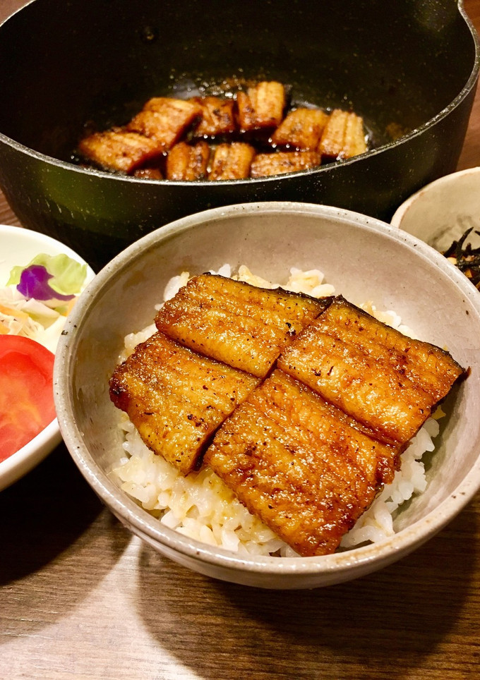 浜名湖の鰻店を食べ尽くした父の実家の煮鰻-レシピのメイン写真