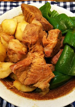 簡単絶品・豚角煮と里芋とピーマンの煮しめ-レシピのメイン写真