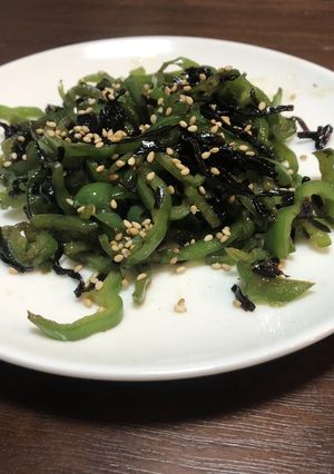 ☆材料２つ☆ ピーマンの塩昆布炒め-レシピのメイン写真