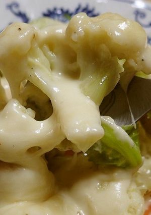 カリフラワーとニンジンのとろとろチーズ-レシピのメイン写真