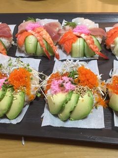 材料は手巻き寿司セットで!寿司ドーナツ♪-レシピのメイン写真