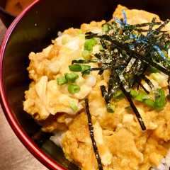 รูปของ 余った鰻のタレでこってりあま〜い卵丼