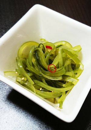 シャキシャキ生茎わかめの中華サラダ-レシピのメイン写真