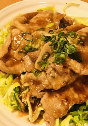 豚肩ロース肉のしょうが焼き●サラダ添え-レシピのメイン写真