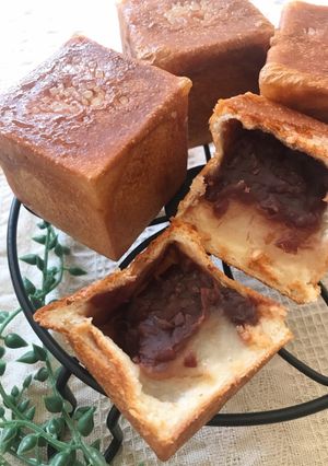 キューブ型♡あんこ餅パン-レシピのメイン写真