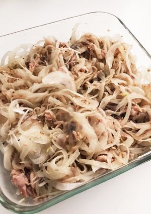 玉ねぎと鯖缶のサラダ-レシピのメイン写真