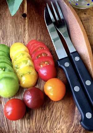 必見！ミニトマトを薄く切る方法-レシピのメイン写真