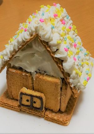 【簡単】お手軽なお菓子の家-レシピのメイン写真