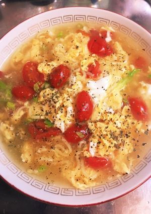 トマトとチーズと卵とセロリと塩ラーメン-レシピのメイン写真