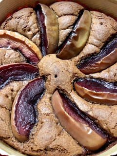 りんごのワイン煮でチョコレートケーキ-レシピのメイン写真