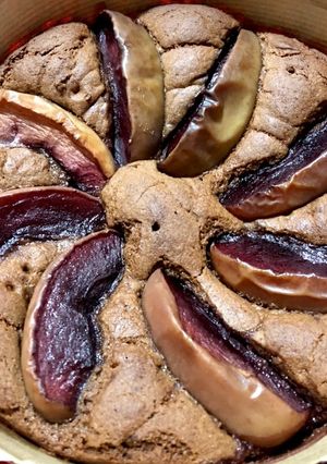 りんごのワイン煮でチョコレートケーキ-レシピのメイン写真