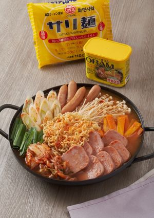 ORAMランチョンミートとサリ麺のプデチゲ鍋-レシピのメイン写真
