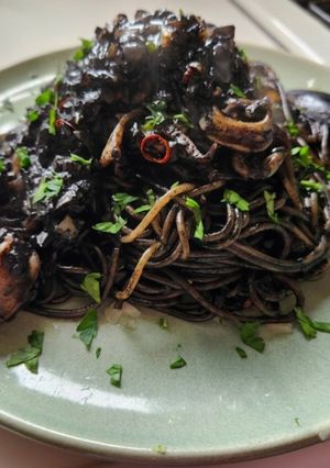 ランチに!ヤリイカと玉ねぎのイカ墨パスタ-レシピのメイン写真