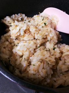簡単!シーチキンとエノキの混ぜご飯 ♪-レシピのメイン写真