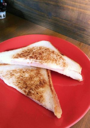 フライパンで簡単ホットサンド ハムチーズ-レシピのメイン写真