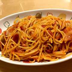 รูปของ ベーコンきのこ入りトマトパスタ