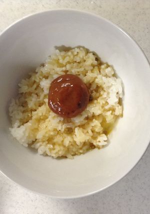 二種たまごかけご飯(日の丸・揚玉ラー油)-レシピのメイン写真