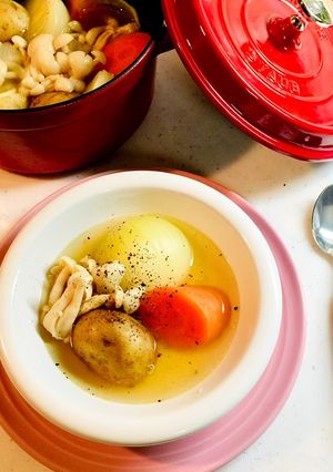 ストウブ鍋で野菜ごろごろスープ-レシピのメイン写真