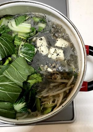 黒ごま坦々鍋-レシピのメイン写真