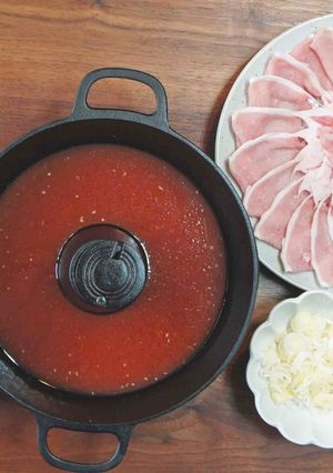 トマト出汁で豚肉のねぎ巻きしゃぶしゃぶ-レシピのメイン写真
