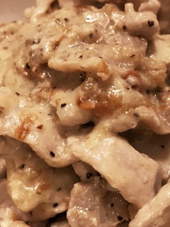 ご飯に合う♡豚肉のチーズと梅肉炒め-レシピのメイン写真