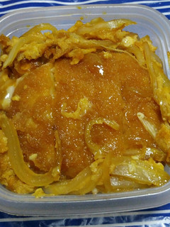 カツ丼を食べた気分でコロッケ丼でヘルシー-レシピのメイン写真