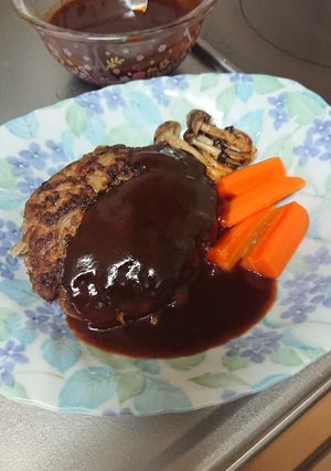 体育系男子のボリューム満点ハンバーグ-レシピのメイン写真