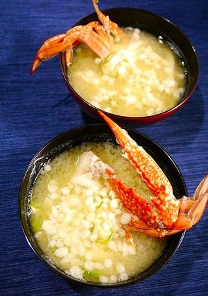簡単！ワタリガニのお味噌汁☆白麦味噌-レシピのメイン写真