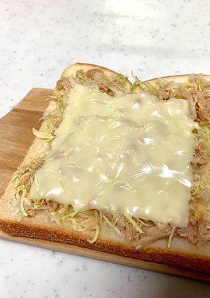 ツナキャベツチーズのせトースト-レシピのメイン写真