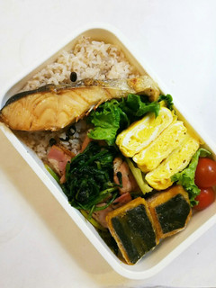 お弁当(2/13)甘口塩鮭弁当-レシピのメイン写真