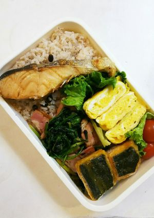 お弁当(2/13)甘口塩鮭弁当-レシピのメイン写真