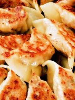 家族でぱくぱく❤定番餃子-レシピのメイン写真