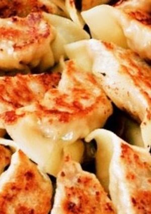 家族でぱくぱく❤定番餃子-レシピのメイン写真