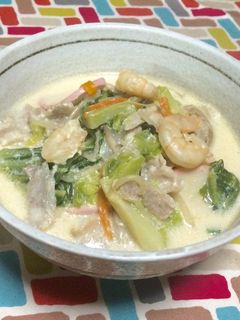 超簡単☆野菜たっぷりちゃんぽんうどん-レシピのメイン写真