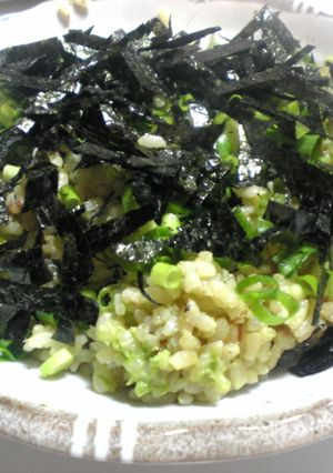 ネギトロ丼？！と思わせぶり☆アボカドご飯-レシピのメイン写真