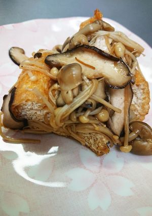 座布団油揚げとキノコのご馳走炒め-レシピのメイン写真