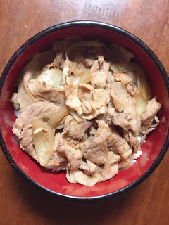 簡単(手抜き!?)豚丼(*ˊᵕˋ*)-レシピのメイン写真