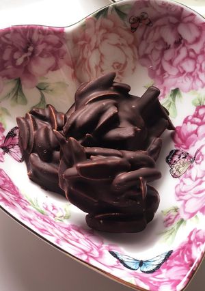 余ったチョコで☆アーモンドチョコ-レシピのメイン写真