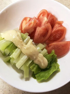 ウルイの味噌マヨ トマト添え-レシピのメイン写真