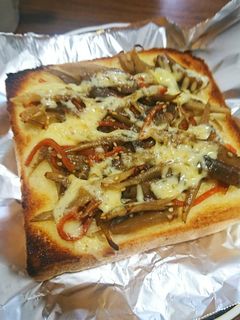 きんぴらごぼうトースト♪-レシピのメイン写真