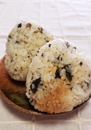 ☆生姜・わかめ炊き込みご飯♪おむすび☆-レシピのメイン写真