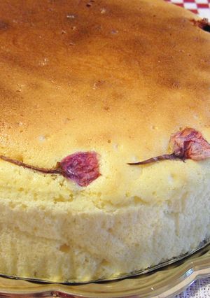 ノンオイルふわふわ♪桜スフレチーズケーキ-レシピのメイン写真