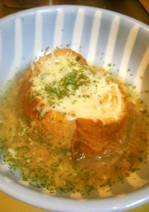 サッポロ一番でオニオングラタンスープ☆彡-レシピのメイン写真