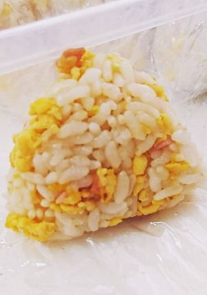 ベーコンと玉子のおにぎり-レシピのメイン写真