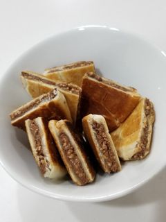 簡単★ロールパンinチョコレートなお菓子-レシピのメイン写真