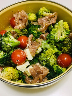 デパ地下の味!ブロッコリーと生ハムサラダ-レシピのメイン写真