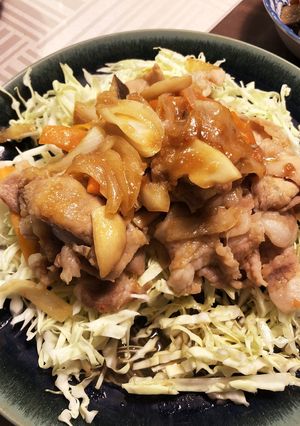 豆板醤の生姜焼き〜春キャベツ添え〜-レシピのメイン写真