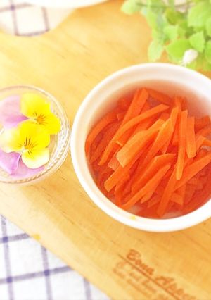 レンジで蒸し炒め☆コンソメ人参-レシピのメイン写真