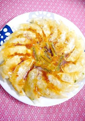 簡単！試してほしい☆餃子のチーズ焼き-レシピのメイン写真