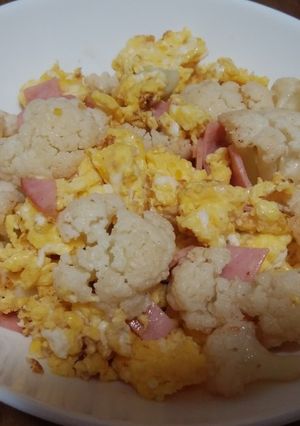カリフラワーとハムのマヨ炒め-レシピのメイン写真